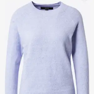 Tryck inte på köp nu!❤️Fin stickad tröja från Vero Moda i en ljusblå färg. Jag köpte min för 250kr. Inte så använd❤️❤️