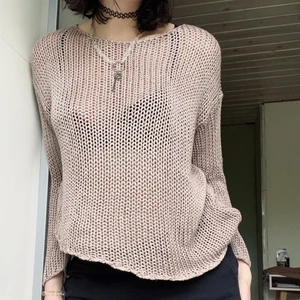 Mysig stickad tröja 🖤 - Väldigt mysig stickad tröja från H&M i storlek M! 🖤 Den är knappt använd 🖤