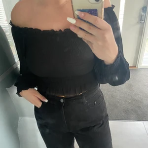 Fest topp - Super söt svart mesh topp 