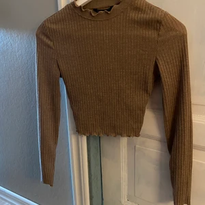 Vardaglig topp - Vardaglig tröja. Pris 30kr + frakt på 45kr 