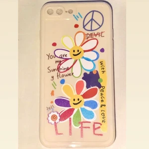 Mobilskal för iPhone 7-8 - Iphoneskal för 7-8. Aldrig använd då jag köpte i fel storlek. Skriv för fler frågor eller bilder💕