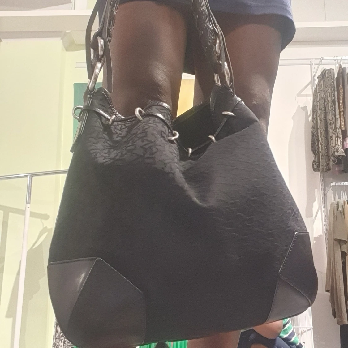 Åkta DKNY handväska  - 91