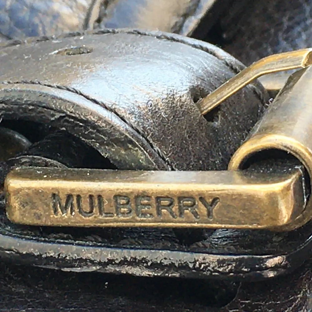 Mulberry läder handväska i toppskick .Mått:36x 25x12cm.. Väskor.