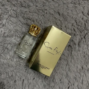 Parfym - Säljer denna parfym, Queen Feyli - l’amour de soi. Helt ny, endast doftat på den. 