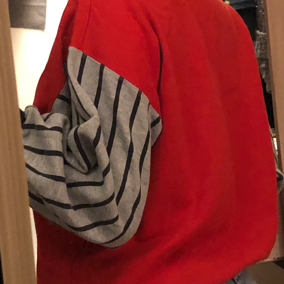 Vintage långärmad röd tröja från h&m - 90