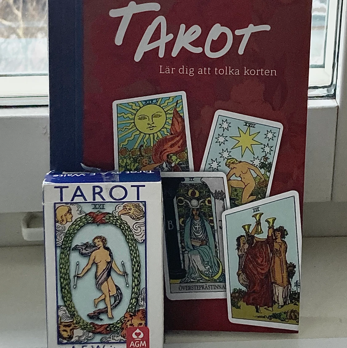 Tarot kort + bok slm tillhör korten 🧡🧡