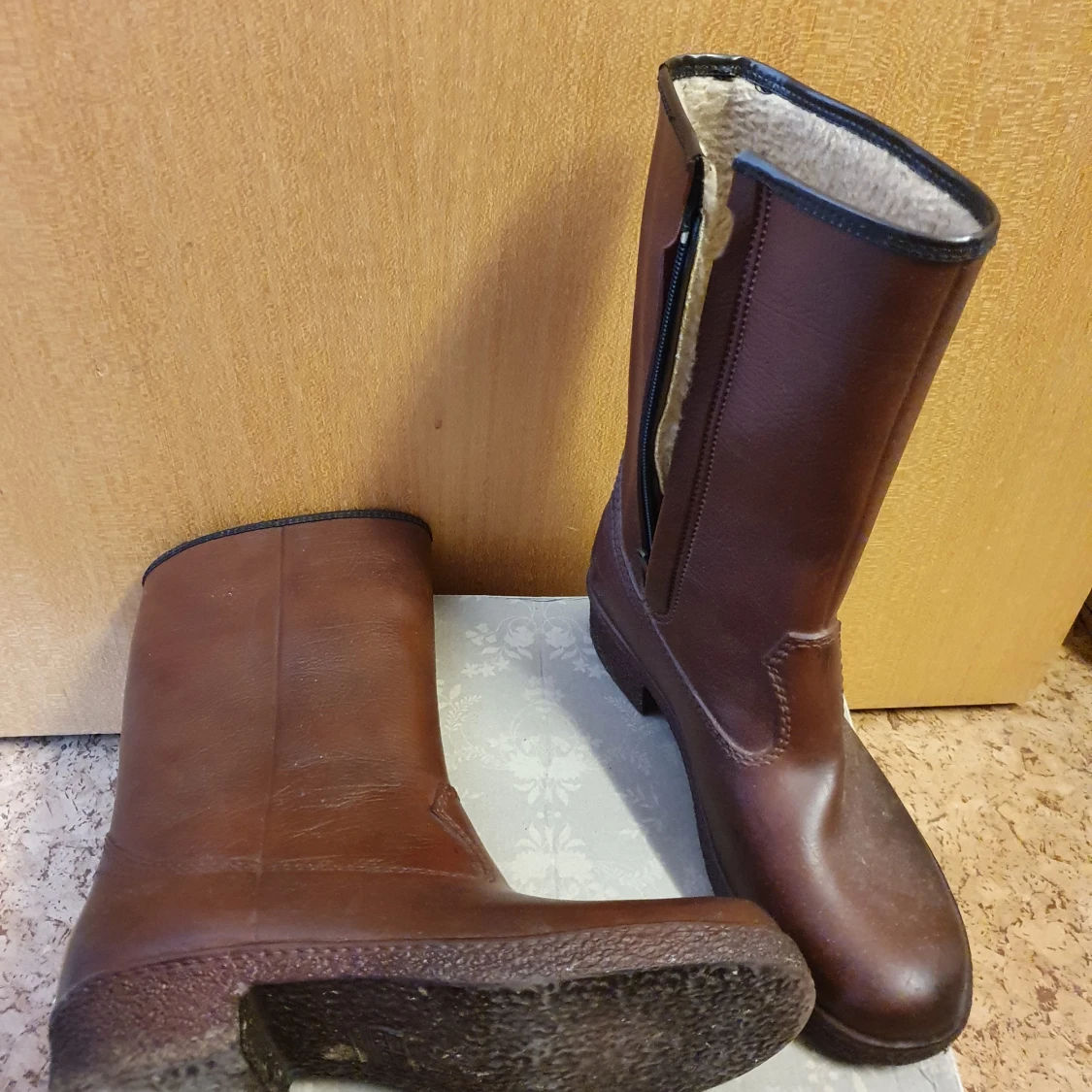 Stövlar med fodrad  - 90