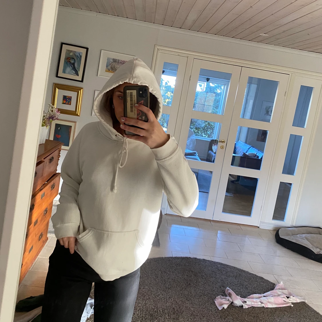 Vit hoodie från BikBok