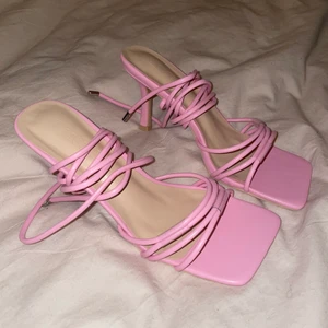 Rosa klackar!  - Helt oanvända super söta rosa klackar från ASOS. De är slutsålda på hemsidan. 💞💞
