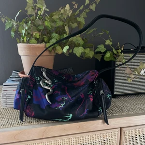 Handväska  - Jättefint skick! 