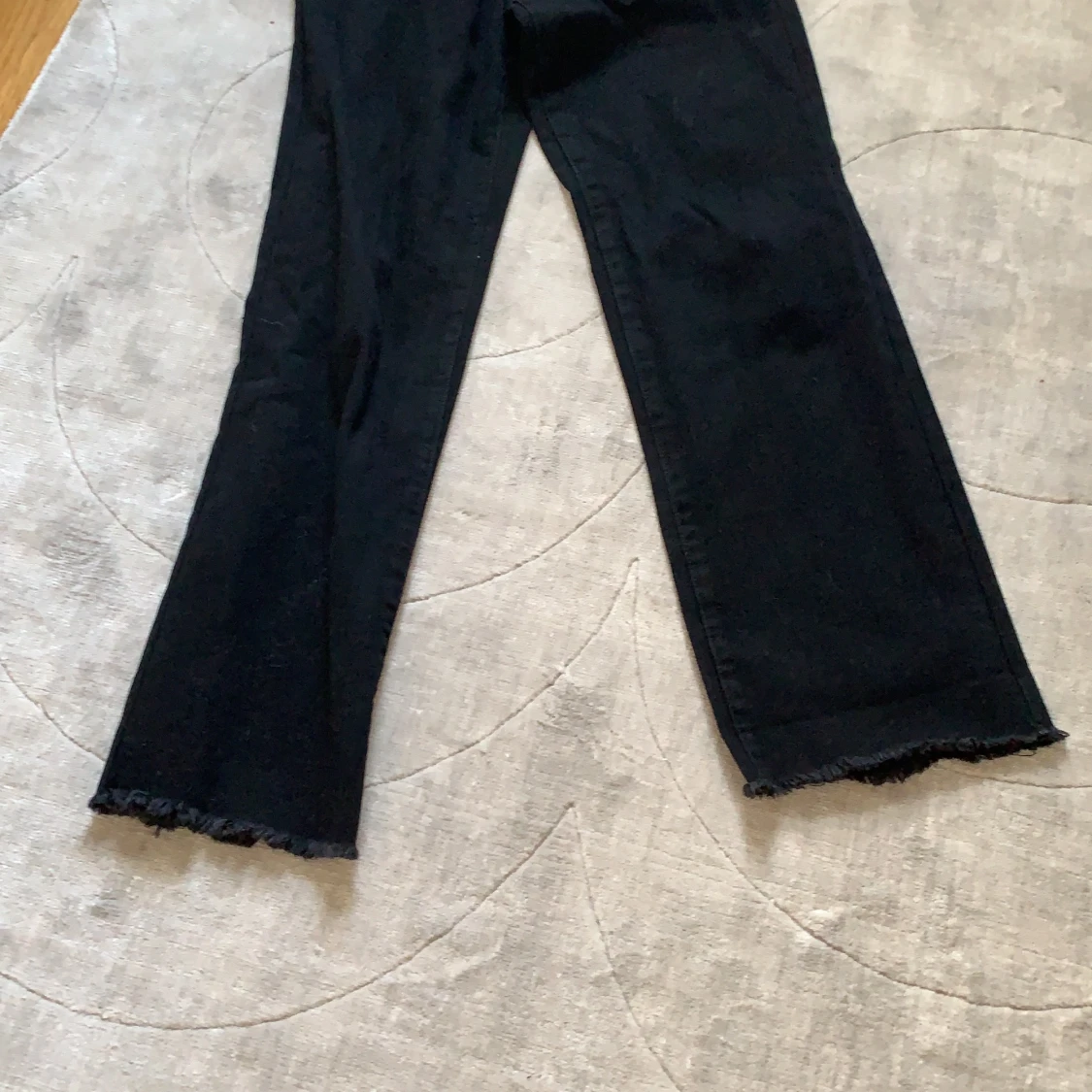 SVARTA JEANS - 91