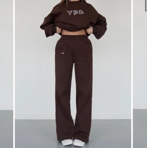 Venderbys mjukisbyxor - Säljer dessa jätte fina mjukisbyxor! Dom är aldrig använda och med prislapp kvar. Ny pris 587kr+frakt, kom privat vid funderingar:)