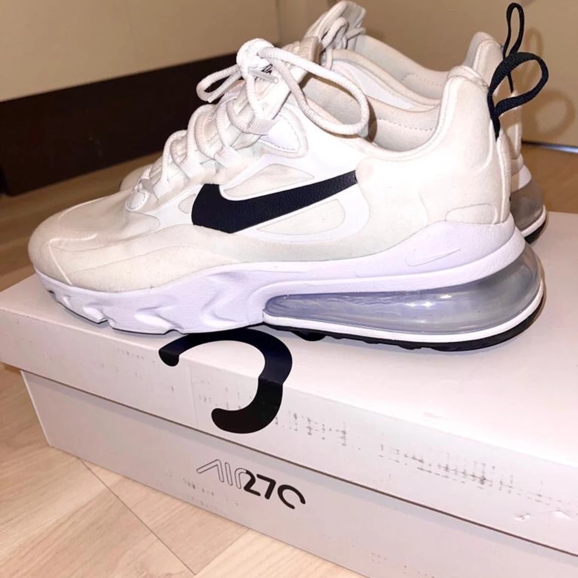 Nike Air Max 270 React - 90