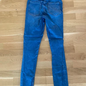 Mollybyxor - Mollybyxor i storlek S. Byxorna är som nya då jag nästan aldrig använd dom för att dom är för stora för mig. 