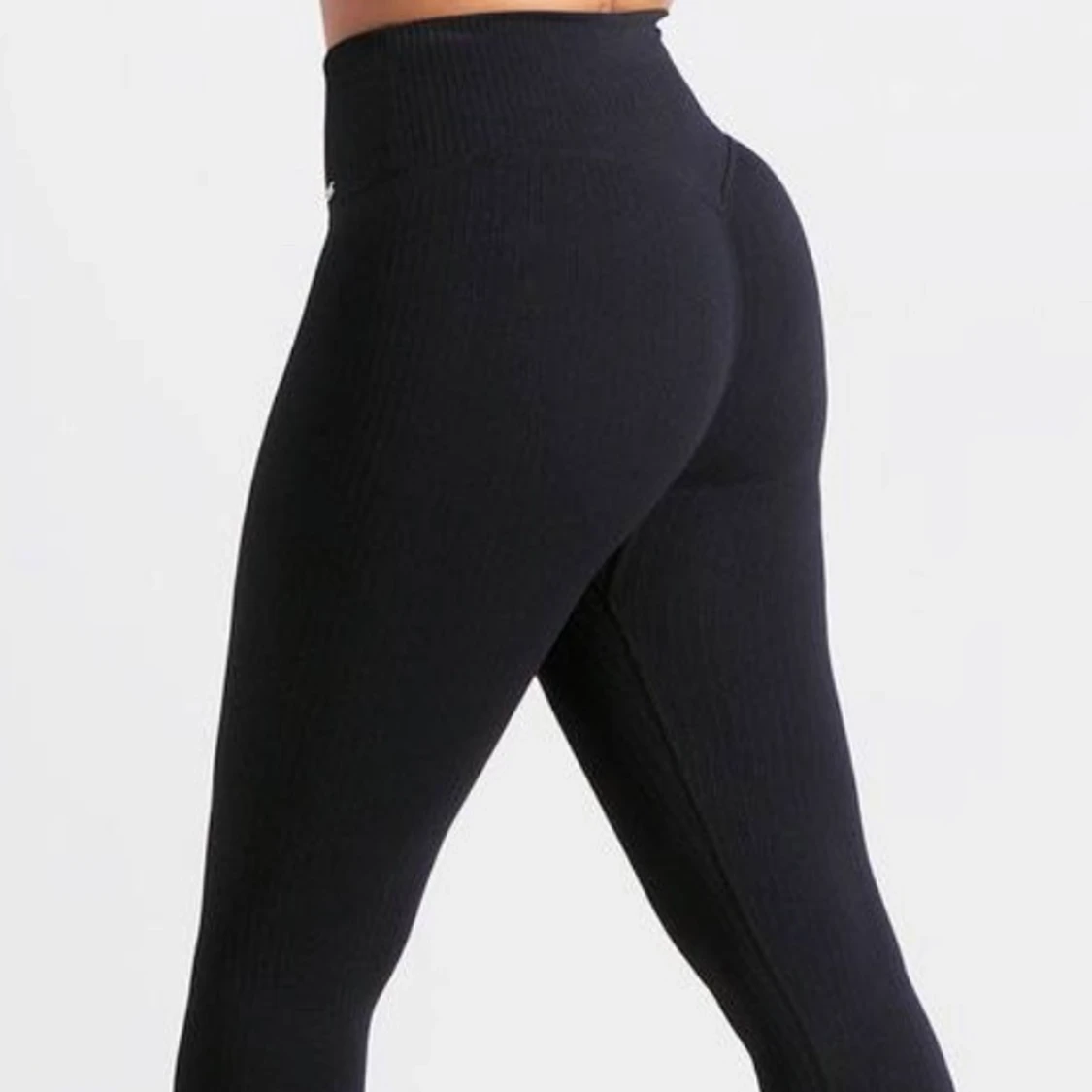 Aim’n Black Ribbed Seamless Tights - 90