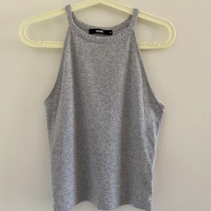 Linne Gina Tricot  - Sparsamt använd, strl M men passar även en S.