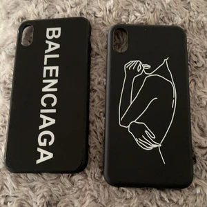 Mobilskal  - Mobilskal till Iphone XS MAX • knappt använda • superbra skick• 50kr/st • BALENCIAGA SÅLD 