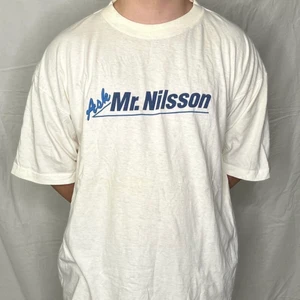 T-shirt med tryck  - Kontakta oss via DM på vår Instagram @reloved_uf om du är intresserad!