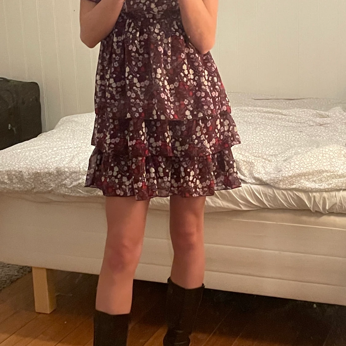 Gullig klänning  - 90
