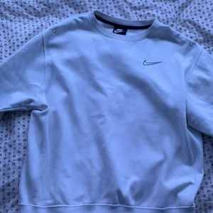 Nike oversized sweatshirt - Bra skick oversized sweatshirt pris kan diskuteras 