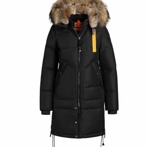 Parajumper long bear  - Säljer min para jumper, använd en vinter kan skicka bilder på den vid intresse.🥰