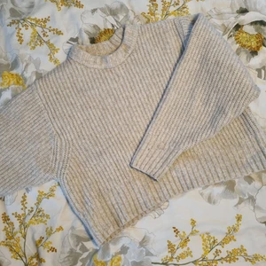 Tjocktröja från Monki  - Tröja från Monki, storlek S, använd men I bra skick. 