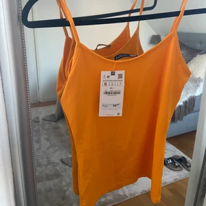 Topp - Orange linne från zara aldrig använd