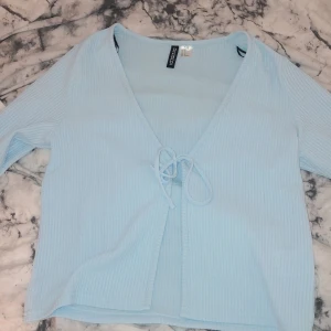 Söt topp - En jätte söt topp från H & M, använd 1 gång, köpt för 150