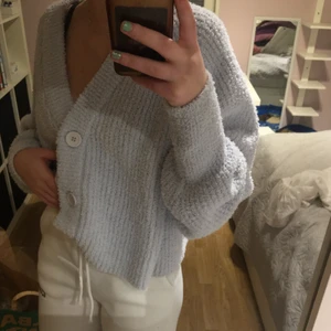 Kofta - Lurvig mysig oversized kofta från Gina Tricot i strl L men passar som en M