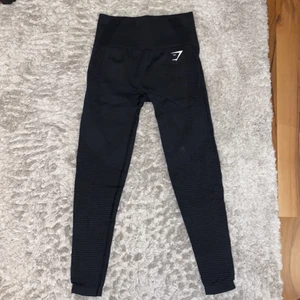 Gymshark vital seamless leggings 2.0 - • Size S. Använda 1 gång. Fraktsätt kan diskuteras. •