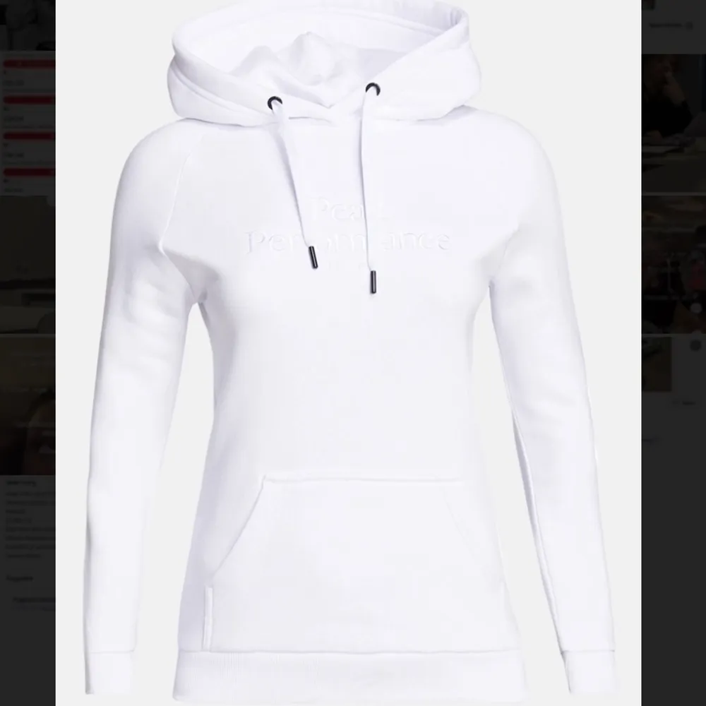 Vit hoodie använd en gång pga för kort i ärmarna för mig. nypris 1100kr, mitt pris 700kr. Hoodies.