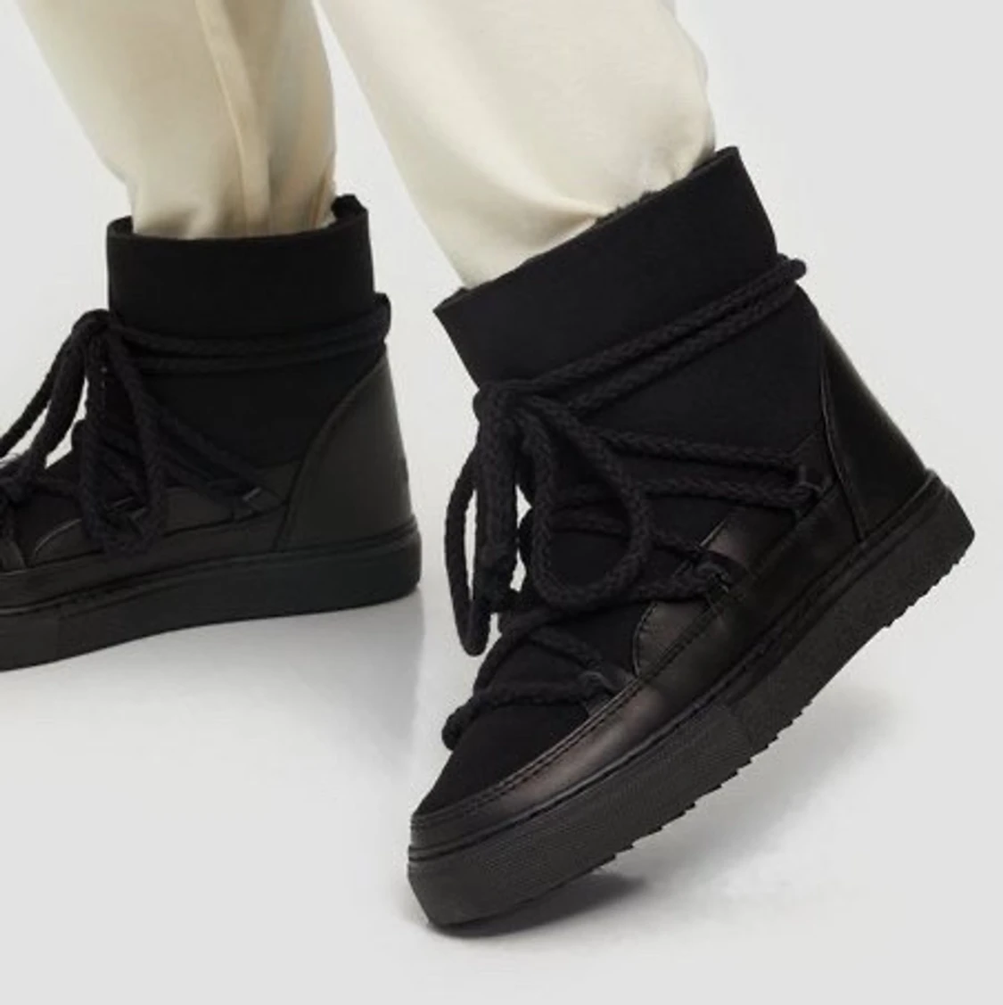 Svarta inuikii  - 90