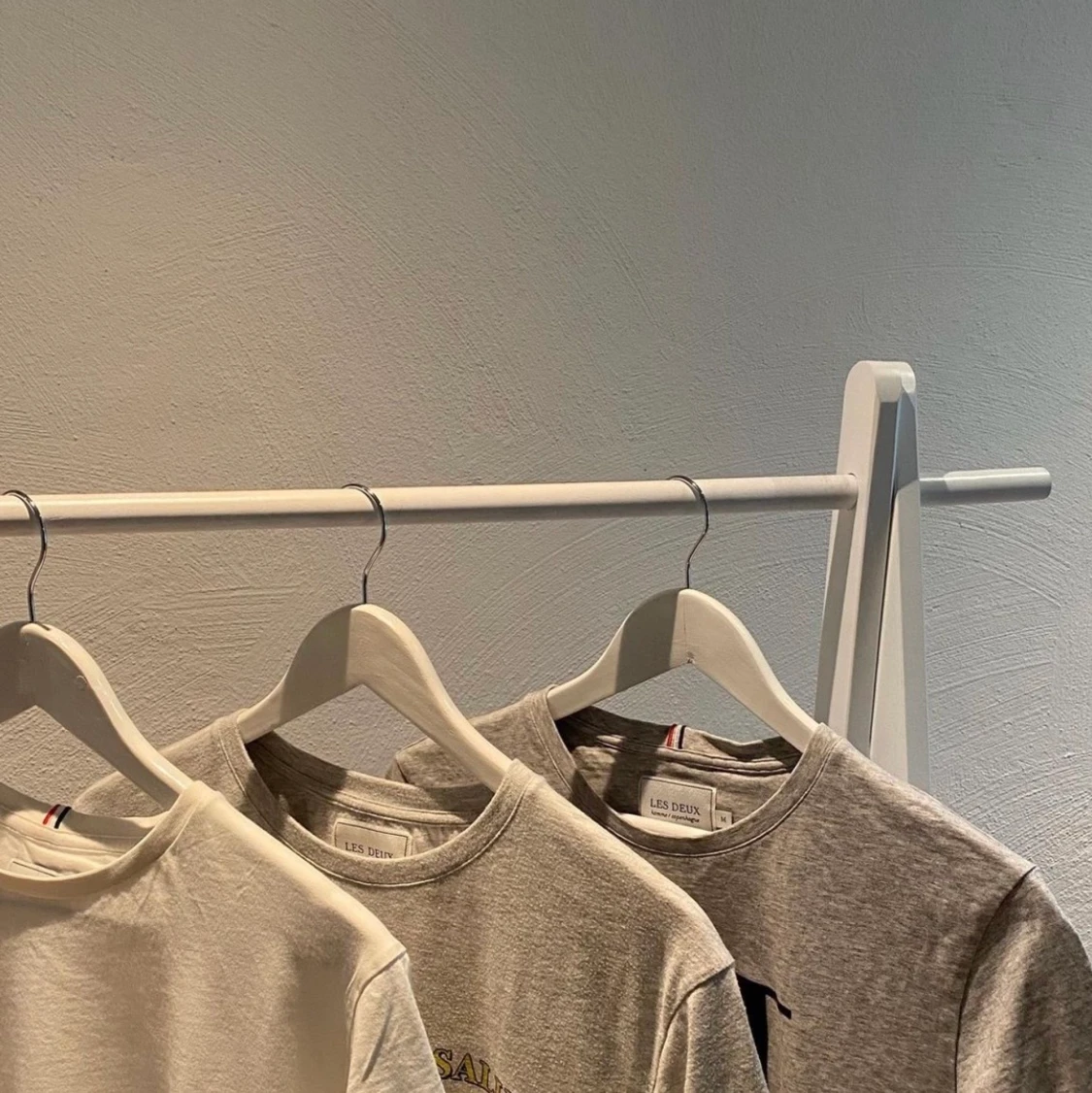 Les deux T-shirts - 90