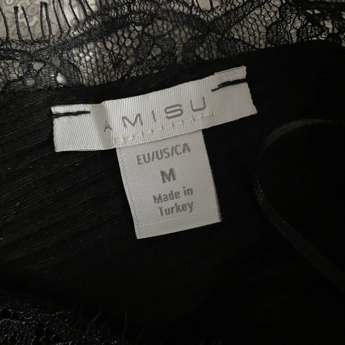 Långärmad tröja med spetsdetaljer - 91