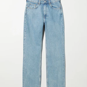 Weekday jeans  - Weekday jeans i modellen Voyage, storlek 27/32 💕