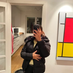 Only jacka strlk M - Superfin Only jacka som inte kommer till användning. Nypris 999kr, mitt pris 300kr. Köparen står för frakten💕