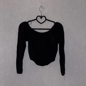 Off shoulder top - Luftig och pösig topp som är jätte skön!