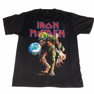 IRON MADIEN - väldigt cool! Helt ny. Riktigt fin kvalitet 