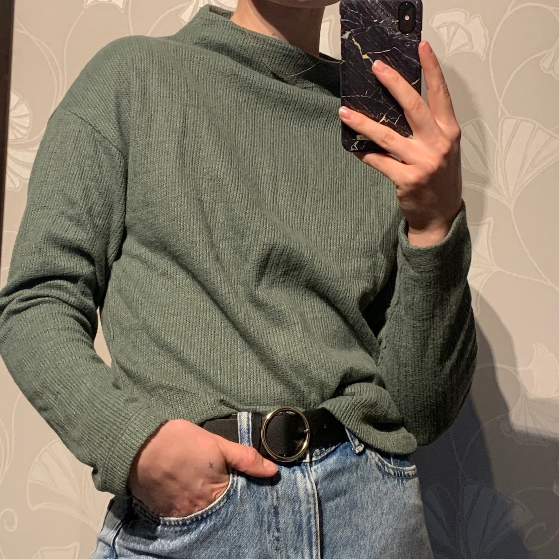 Stickad tröja med krage - 90