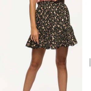 Loavies kjol, glittrig - S, använd fåtal gånger. 