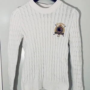 Tröja  - Fin vit tröja från Gina tricots colletion med Falsterbo 2019 (använd få gånger)