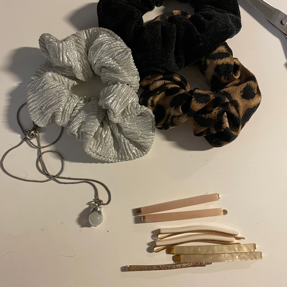 Håraccessoarer och örhängen - 91