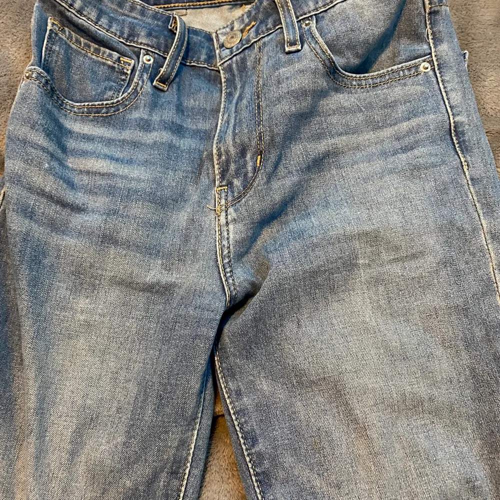 Aldrig använda bara provade, skinny high jeans. Om inte man kan mötas i Alingsås eller nära så står köparen för frakt.. Jeans & Byxor.