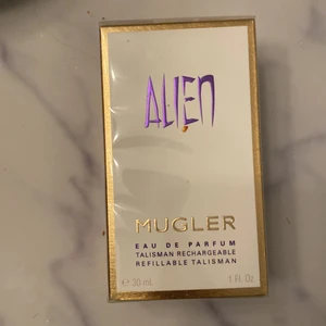 Alien parfym - Oöppnad alien parfym. 30 ml nypris 600, säljes för 200kr!
