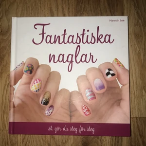 Presenttips - Hobbyböcker - Säljer tre hobbyböcker, perfekta som present eller till dig själv om du vill lära dig en ny talang. De är alla helt oanvända med många olika tekniker och tips. Vanligtvis kostar böckerna tillsammans ca 475 kr, men nu säljer jag dem för en betydligt billigare peng. Hör gärna av dig om du har frågor eller är intresserad😊💖