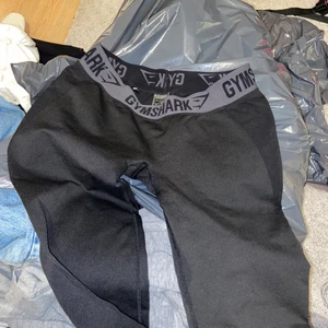 Gymshark  - 300kr, Storlek M