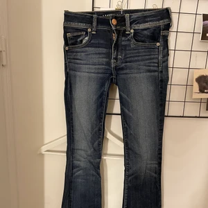 Amerikan Eagle jeans - Utsvängda Amerikan Eagles jeans osäker på storleken men skulle säga st xs/xxs 150kr + frakt, skriv privat vid intresse 