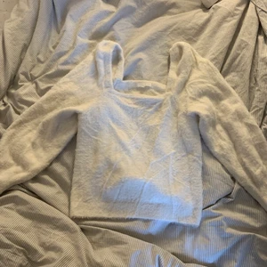 tröja  - Jätte mysig o fin tröja med puffärmar 