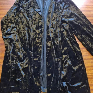 Kavaj - Tunnate kavaj/kofta  Storlek m. 39 kr. Samfraktar vid köp av flera varor för 66 kr📦💕