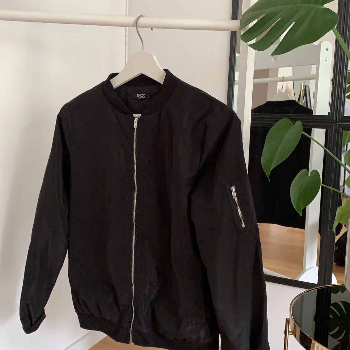 Svart bombarjacka - 90